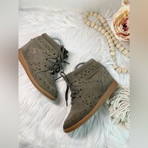 Schutz Greige suede wedge booties with studs Womens size 8 EUC